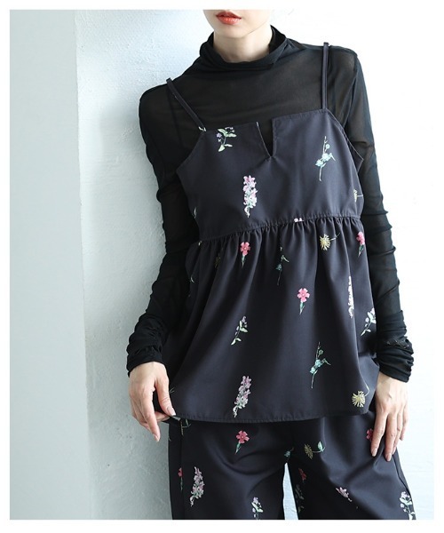 Sawa a la mode（サワアラモード）の「花柄ペプラムフレアキャミソール（キャミソール・レディース・ブラック/オフホワイト/ネイビー・FREE）」の13枚目の写真