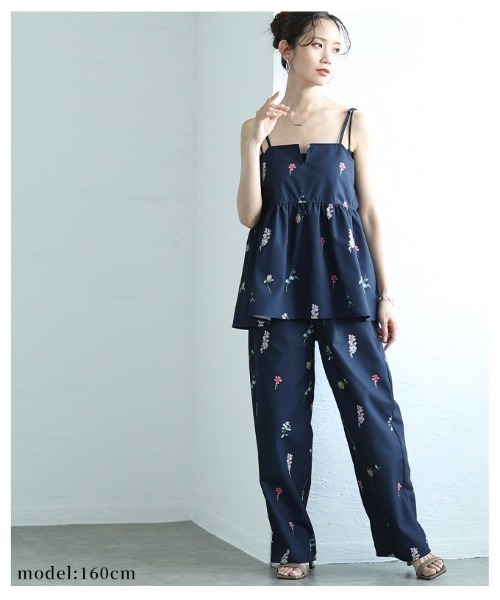 Sawa a la mode（サワアラモード）の「花柄ペプラムフレアキャミソール（キャミソール・レディース・ブラック/オフホワイト/ネイビー・FREE）」の17枚目の写真