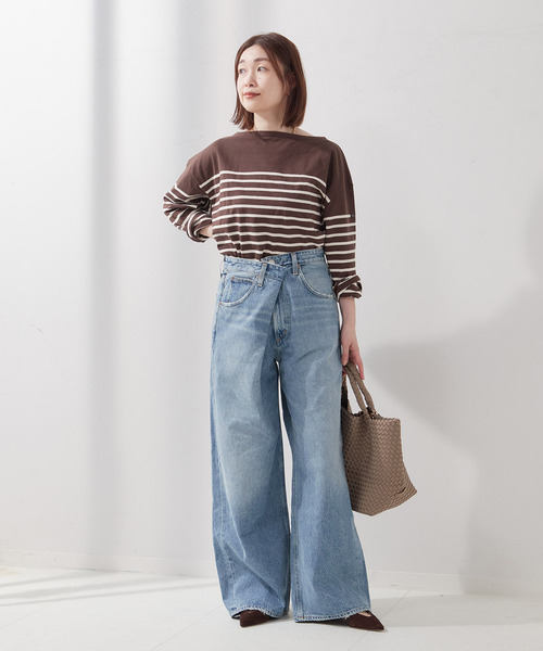 AGOLDE(エーゴールドイー)の「【AGOLDE / エーゴールドイー】VANA FOLD JEAN IN MANTRA:デニム(デニムパンツ・レディース・サックスブルー・27cm/26cm/25cm)」の2枚目の写真