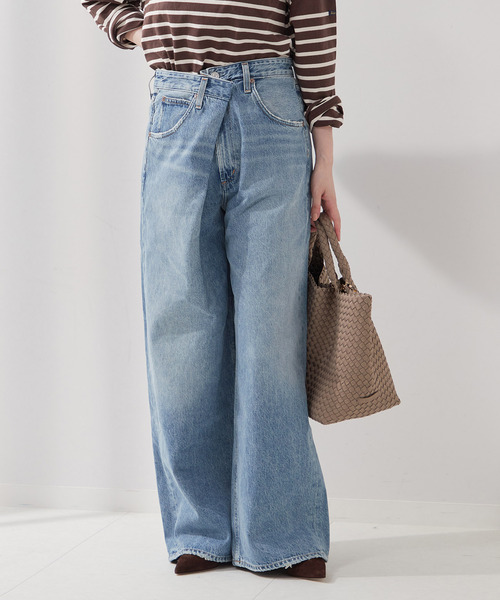 AGOLDE(エーゴールドイー)の「【AGOLDE / エーゴールドイー】VANA FOLD JEAN IN MANTRA:デニム(デニムパンツ・レディース・サックスブルー・27cm/26cm/25cm)」の5枚目の写真