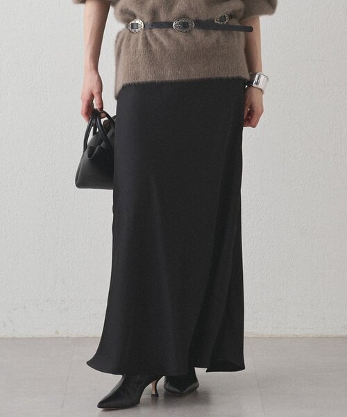 LOUNGEDRESS(ラウンジドレス)の「サテンナロースカート(スカート・レディース・オフホワイト/ブラック・MEDIUM/SMALL)」の1枚目の写真