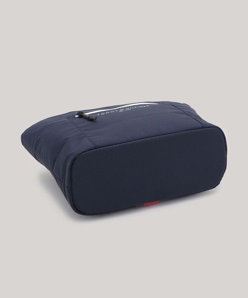 TOMMY HILFIGER（トミーヒルフィガー）の「TOMMY HILFIGER GOLF シグネチャーラウンドバッグ（ショルダーバッグ・メンズ・ネイビー・FREE）」の4枚目の写真