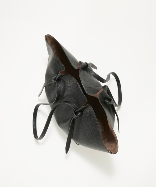 EFOLE(エフォル)の「【ZOZO限定】Tie handle big tote bag / タイハンドルビッグトートバッグ(トートバッグ・レディース・ブラック/ブラウン・FREE)」の8枚目の写真