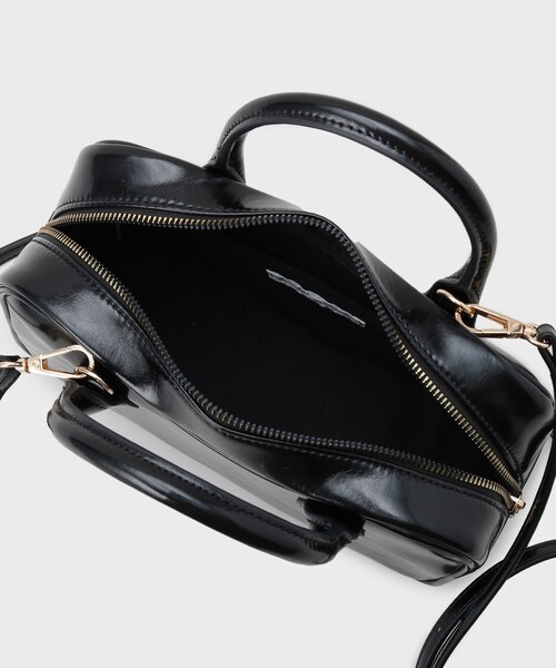 OPAQUE.CLIP（オペークドットクリップ）の「【軽量/2WAY】オイル調合皮ミドルボストンバッグ（ショルダーバッグ・レディース・ブラック/ベージュ・00）」の13枚目の写真