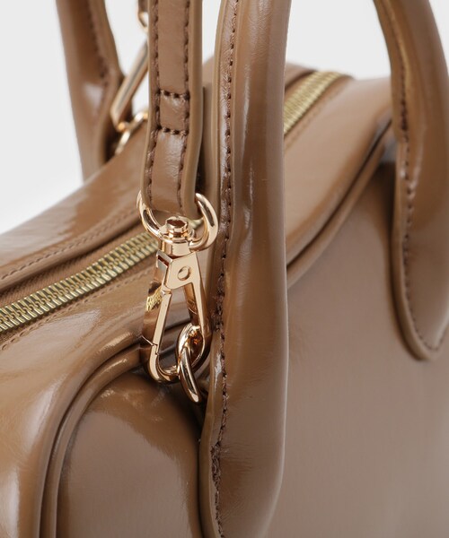 OPAQUE.CLIP（オペークドットクリップ）の「【軽量/2WAY】オイル調合皮ミドルボストンバッグ（ショルダーバッグ・レディース・ブラック/ベージュ・00）」の16枚目の写真