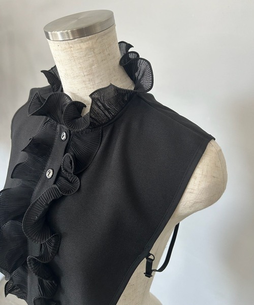 SANSeLF（サンセルフ）の「【SANSeLF】 プリーツフリル スタンドネック フェイクトップス 付け襟 saa25s014（付け襟・レディース・ホワイト/ブラック・FREE）」の17枚目の写真