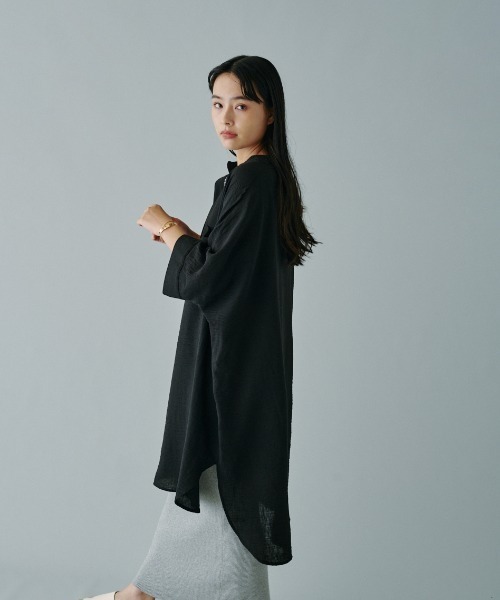 terrace(テラス)の「ツーポケットスキッパーロングシャツ(シャツ/ブラウス・レディース・アイボリー/ブラック/オレンジ・MEDIUM)」の22枚目の写真