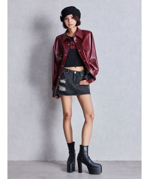 GYDA（ジェイダ）の「フェイクレザースタイリングシャツ（シャツ/ブラウス・レディース・ブラック/レッド・FREE）」の5枚目の写真