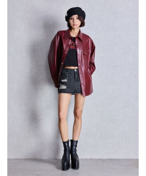 GYDA（ジェイダ）の「フェイクレザースタイリングシャツ（シャツ/ブラウス・レディース・ブラック/レッド・FREE）」の6枚目の写真