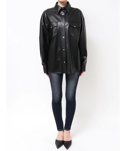 GYDA（ジェイダ）の「フェイクレザースタイリングシャツ（シャツ/ブラウス・レディース・ブラック/レッド・FREE）」の20枚目の写真