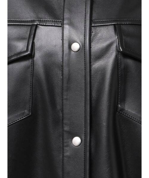 GYDA（ジェイダ）の「フェイクレザースタイリングシャツ（シャツ/ブラウス・レディース・ブラック/レッド・FREE）」の22枚目の写真