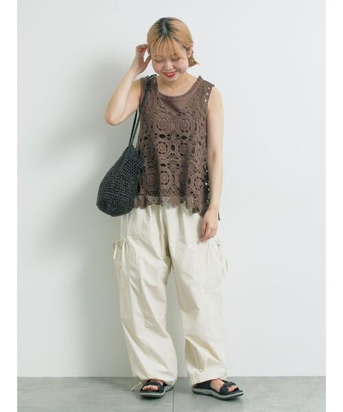 SM2（エスエムツー）の「マシンクロシェ編みベスト（ベスト・レディース・ブラック/ダークブラウン/キナリ・F）」の10枚目の写真
