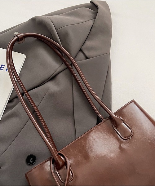 LA VORAGINE(ラ ヴォラジネ)の「大容量 ショルダーバッグ アンダーアームバッグ(ショルダーバッグ・レディース・ホワイト/レッド/ブラウン/ブラック・FREE)」の11枚目の写真
