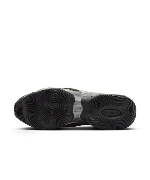 NIKE(ナイキ)の「W AIR MAX MUSE FV1920-001(スニーカー・レディース・ブラック×シルバー・25.0cm/24.5cm/24.0cm/23.5cm/23.0cm/29.0cm/28.5cm/27.5cm/27.0cm/26.5cm/26.0cm/25.5cm/28.0cm/22.5cm/30.0cm/22.0cm)」の2枚目の写真