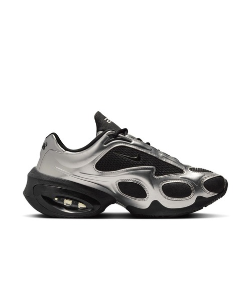 NIKE(ナイキ)の「W AIR MAX MUSE FV1920-001(スニーカー・レディース・ブラック×シルバー・25.0cm/24.5cm/24.0cm/23.5cm/23.0cm/29.0cm/28.5cm/27.5cm/27.0cm/26.5cm/26.0cm/25.5cm/28.0cm/22.5cm/30.0cm/22.0cm)」の3枚目の写真