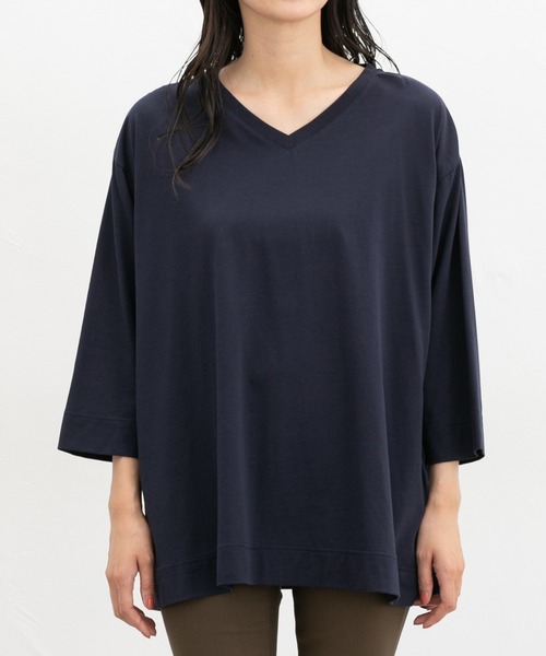 Honeys(ハニーズ)の「8分袖Vネックチュニック(Tシャツ/カットソー・レディース・ブラック/レッド系その他/ダークブラウン系/ネイビー・F)」の3枚目の写真