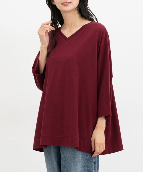 Honeys(ハニーズ)の「8分袖Vネックチュニック(Tシャツ/カットソー・レディース・ブラック/レッド系その他/ダークブラウン系/ネイビー・F)」の13枚目の写真