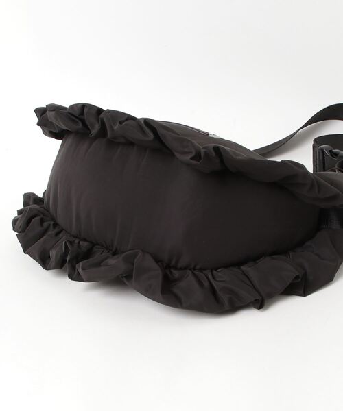 THEATRE PRODUCTS（シアタープロダクツ）の「パファーフリルショルダーバッグ（ショルダーバッグ・レディース・ブラック/グレー・FREE）」の7枚目の写真