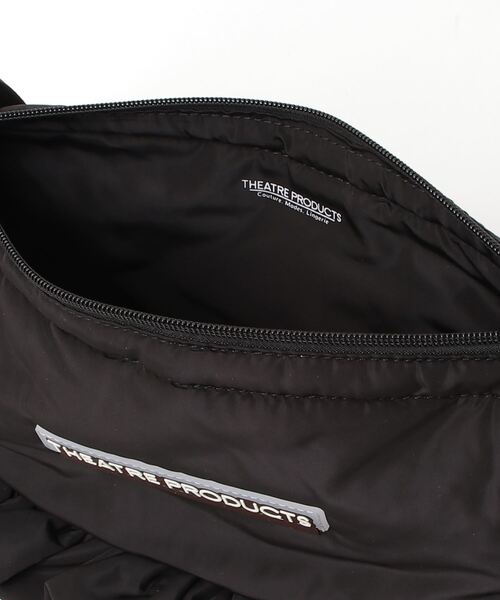 THEATRE PRODUCTS（シアタープロダクツ）の「パファーフリルショルダーバッグ（ショルダーバッグ・レディース・ブラック/グレー・FREE）」の8枚目の写真
