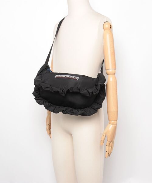 THEATRE PRODUCTS（シアタープロダクツ）の「パファーフリルショルダーバッグ（ショルダーバッグ・レディース・ブラック/グレー・FREE）」の11枚目の写真