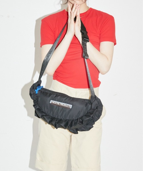 THEATRE PRODUCTS（シアタープロダクツ）の「パファーフリルショルダーバッグ（ショルダーバッグ・レディース・ブラック/グレー・FREE）」の21枚目の写真