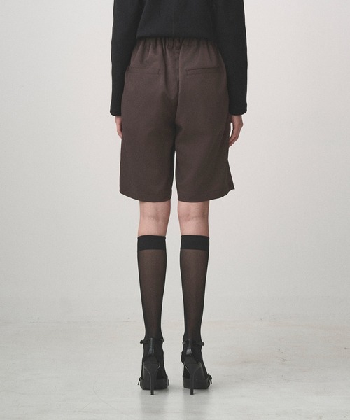 Juha（ユハ）の「2TUCK EASY SHORTS（スラックス・メンズ・ブラック/ネイビー/ブラウン・2/3/4）」の12枚目の写真