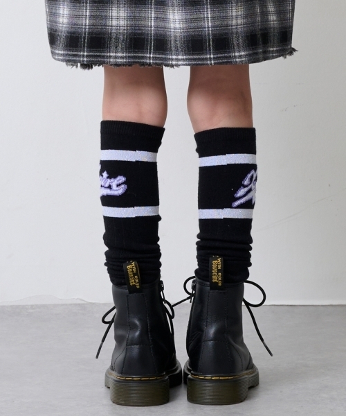 X-girl Stages(エックスガールステージス)の「ラメラインニーハイソックス(ソックス/靴下・キッズ・オフホワイト/ピンク/ブラック・19-21cm/15-17cm/17-19cm)」の6枚目の写真