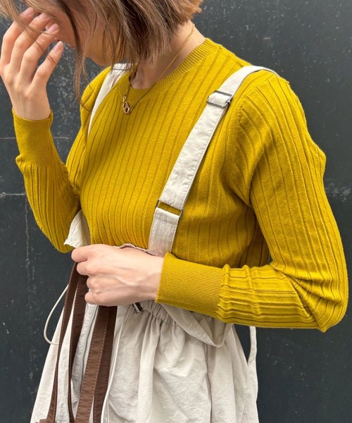 ARCADE（アーケード）の「滑らかな品ある素材感！ 微起毛 無地リブニット カットソー カラー セーター トップス（ニット/セーター・レディース・レッド/ブラウン/ベージュ/パープル/グリーン/ピンク/エメラルド/グレイッシュベージュ/マスタード/ブラック・M/L/S）」の8枚目の写真