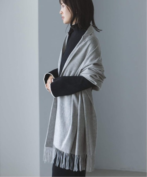Noble（ノーブル）の「《追加》オリジナルカシミヤストール（ストール/ショール・レディース・ホワイト/スカイブルー/ベージュ/ブラウン/ライトグレー・FREE）」の3枚目の写真