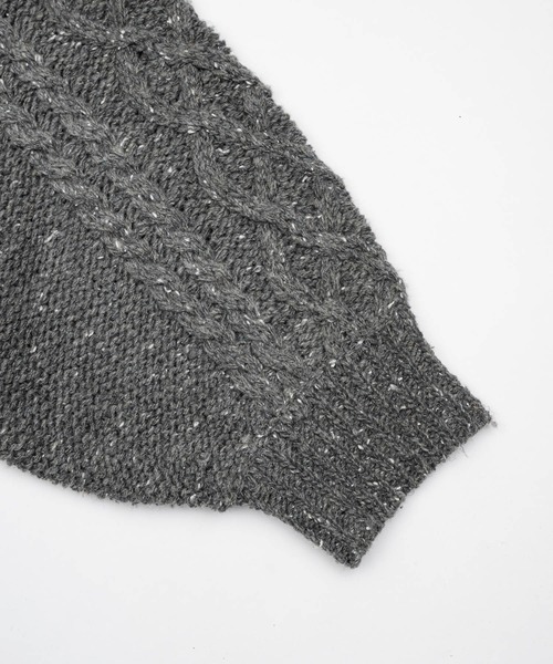 Elanque（エランク）の「volume nep Vneck knit / ボリュームネップVネックニット（ニット/セーター・メンズ・グレー/カーキ/ベージュ・MEDIUM/LARGE/SMALL）」の19枚目の写真