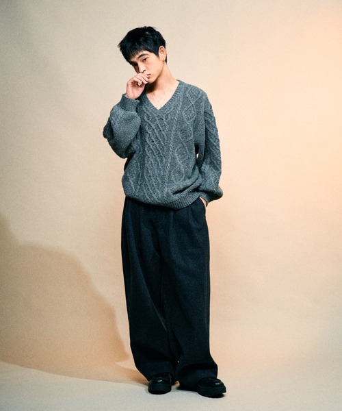 Elanque（エランク）の「volume nep Vneck knit / ボリュームネップVネックニット（ニット/セーター・メンズ・グレー/カーキ/ベージュ・MEDIUM/LARGE/SMALL）」の12枚目の写真