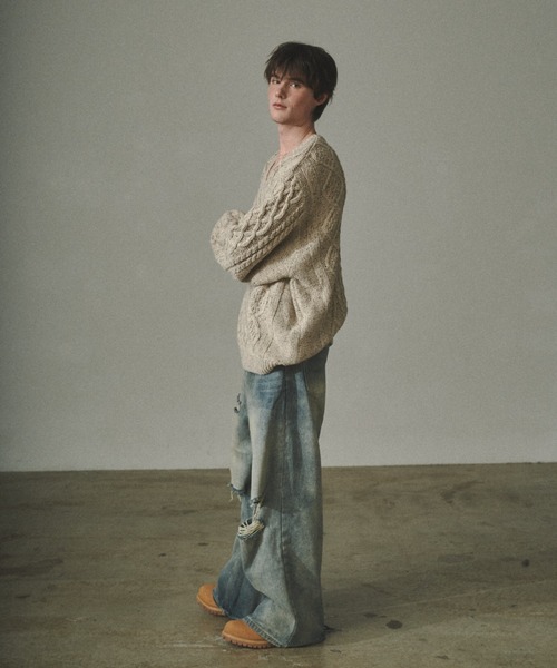 Elanque（エランク）の「volume nep Vneck knit / ボリュームネップVネックニット（ニット/セーター・メンズ・グレー/カーキ/ベージュ・MEDIUM/LARGE/SMALL）」の5枚目の写真