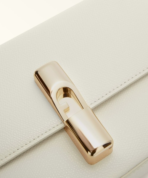 FURLA（フルラ）の「フルラ イリデ (Furla Iride) クロスボディバッグ（ショルダーバッグ・レディース・レッド/チャコールグレー/ライトピンク/ピンクベージュ/ライトブルー/アイボリー/ブラック/グリーン・ONE SIZE）」の13枚目の写真