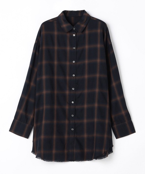 NICOLE white(ニコルホワイト)の「オンブレシャツ(シャツ/ブラウス・レディース・ネイビー/オフホワイト/ブラウン・FREE)」の4枚目の写真