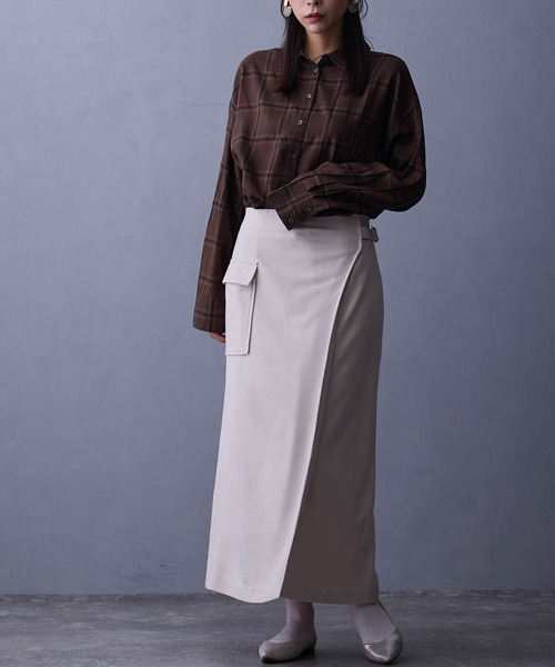 NICOLE white(ニコルホワイト)の「オンブレシャツ(シャツ/ブラウス・レディース・ネイビー/オフホワイト/ブラウン・FREE)」の17枚目の写真