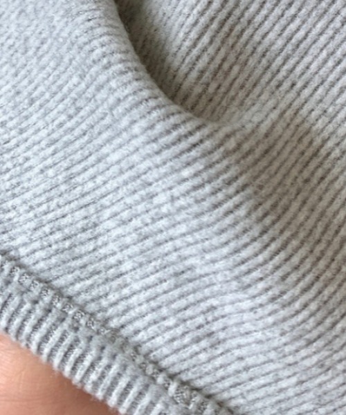 Teem Store(チームストア)の「【裏起毛】花柄フェイクレイヤードヘンリーネックリブロンT(Tシャツ/カットソー・レディース・ホワイト/グレー・M/L)」の16枚目の写真