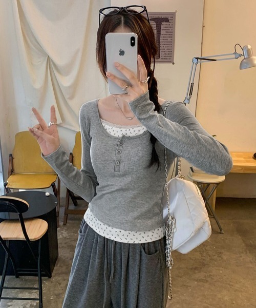 Teem Store(チームストア)の「【裏起毛】花柄フェイクレイヤードヘンリーネックリブロンT(Tシャツ/カットソー・レディース・ホワイト/グレー・M/L)」の12枚目の写真