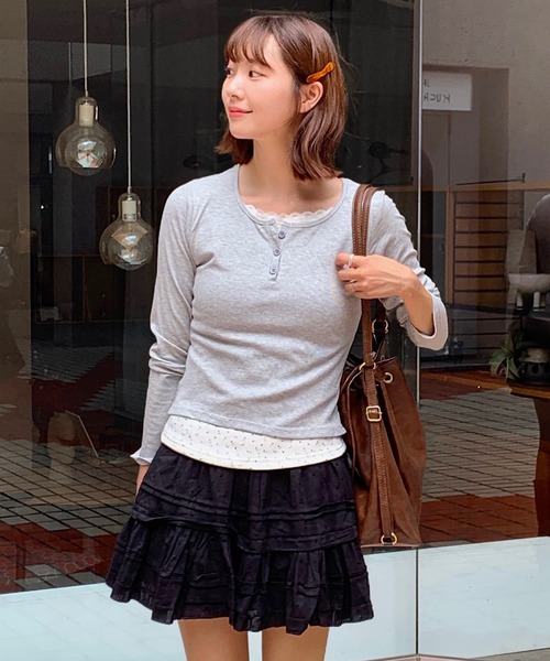 Teem Store(チームストア)の「【裏起毛】花柄フェイクレイヤードヘンリーネックリブロンT(Tシャツ/カットソー・レディース・ホワイト/グレー・M/L)」の22枚目の写真