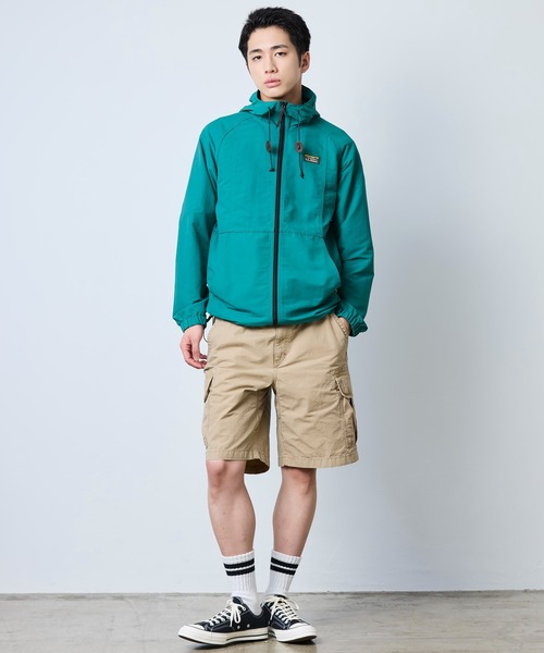 L.L.Bean（エルエルビーン）の「ジャパン・フィット　マウンテン・クラシック・フルジップ・ジャケット（マウンテンパーカー・メンズ・エメラルド/ブルー/イエロー・SMALL/MEDIUM/X-LARGE/XX-LARGE/LARGE）」の11枚目の写真