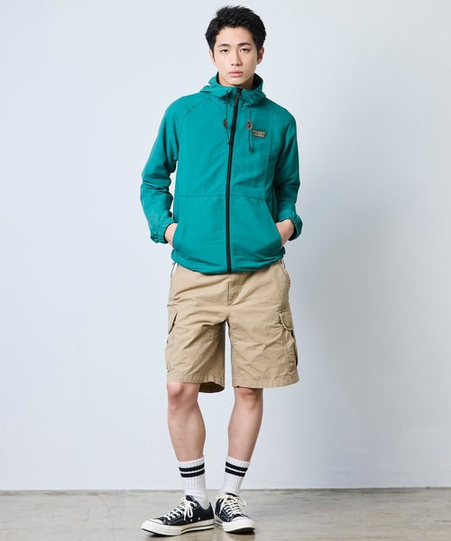 L.L.Bean（エルエルビーン）の「ジャパン・フィット　マウンテン・クラシック・フルジップ・ジャケット（マウンテンパーカー・メンズ・エメラルド/ブルー/イエロー・SMALL/MEDIUM/X-LARGE/XX-LARGE/LARGE）」の13枚目の写真