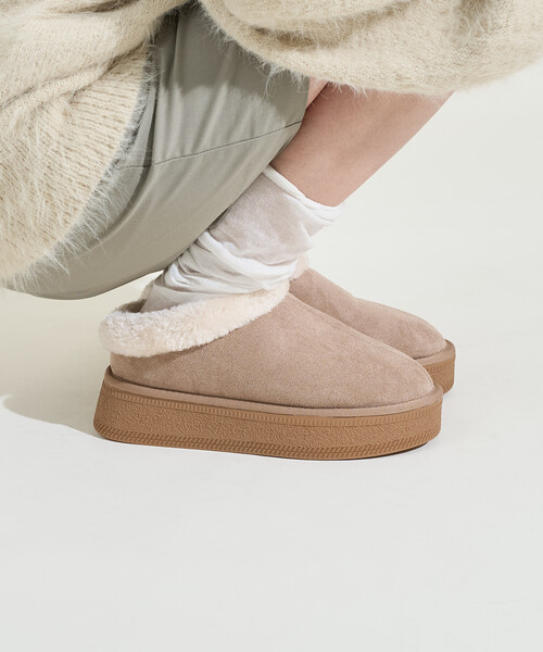 FREAK'S STORE（フリークスストア）の「限定展開 エコファーミュール/フェイクムートンシューズ（スリッポン・レディース・ブラック/チャコールグレー/ライトブラウン/ベージュ・36/37/38）」の13枚目の写真