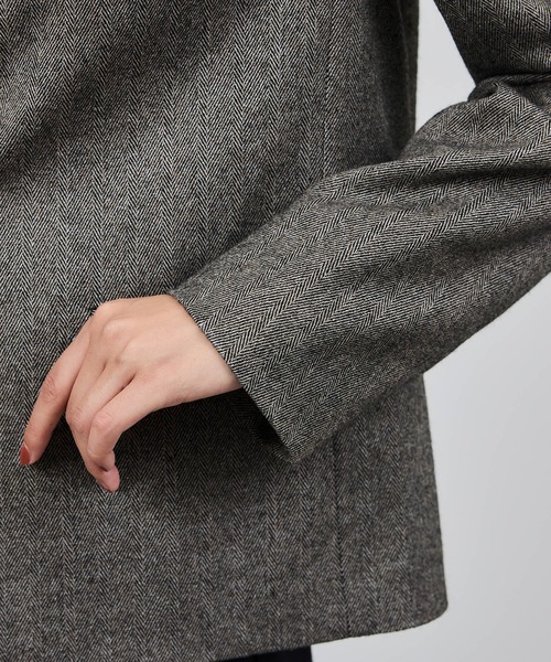 ROPE'（ロペ）の「ウールレーヨンノーカラージャケット(無地/ヘリンボーン)/セットアップ対応（ノーカラージャケット・レディース・ブラック系その他/ブラック・36/38）」の16枚目の写真