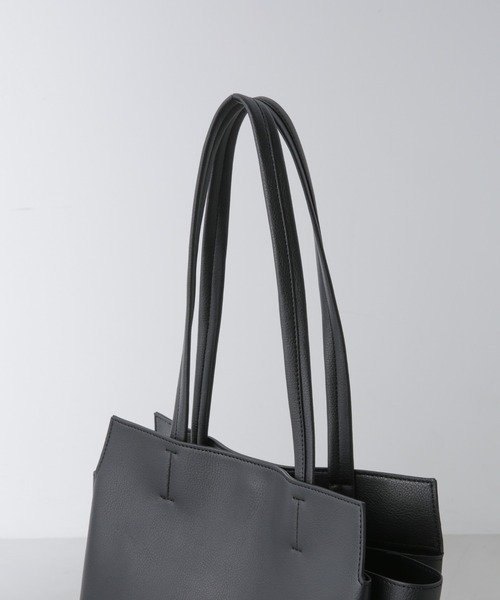 NANO universe（ナノユニバース）の「縦長トートバッグ（トートバッグ・レディース・ベージュ/ブラック/グレー・F）」の10枚目の写真