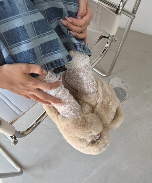 SANSeLF(サンセルフ)の「【SANSeLF】ファーサンダル クロスストラップ ボリュームシルエット sas25a027(サンダル・レディース・ベージュ・S/M/L)」の4枚目の写真