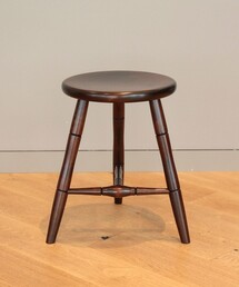 fennica（フェニカ）の「松本民芸家具 / 別注色 T型三脚 スツール（家具）」