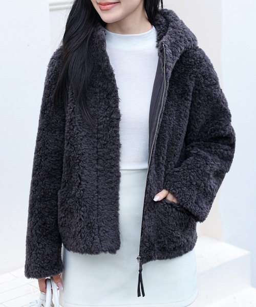 Lace Ladies(レースレディース)の「ポケット付き フーデット ジップアップ ボア ジャケット(ブルゾン・レディース・ベージュ/アイボリー/ブラック/チャコールグレー・FREE)」の3枚目の写真