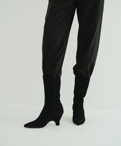 CLANE(クラネ)の「SLIM SUEDE BOOTS(ブーツ・レディース・ブラック/ブラウン・36/37/38)」の19枚目の写真