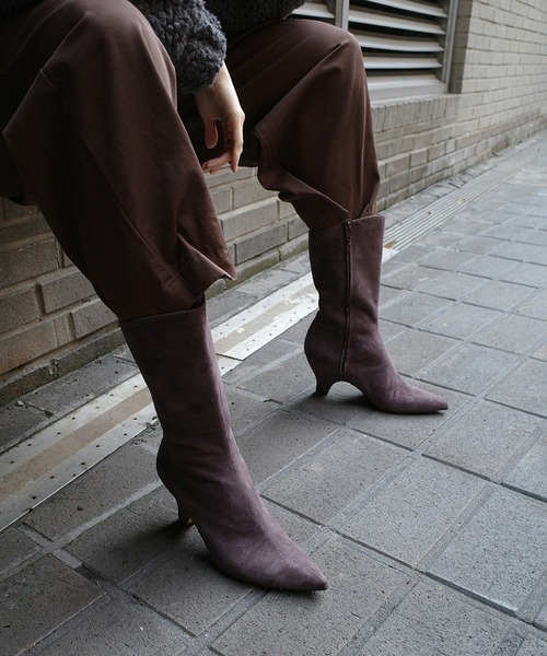 CLANE(クラネ)の「SLIM SUEDE BOOTS(ブーツ・レディース・ブラック/ブラウン・36/37/38)」の4枚目の写真