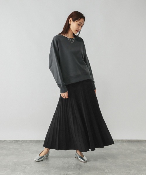 GLOBAL WORK（グローバルワーク）の「滑らかニットフレアスカート/580745（スカート・レディース・ダークブラウン/グレー系その他6/ブラック・REGULAR/SHORT）」の4枚目の写真