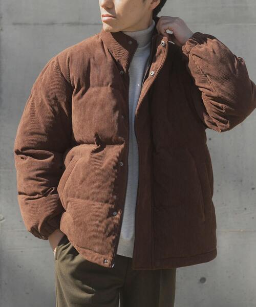 ITEMS URBANRESEARCH（アイテムズ アーバンリサーチ）の「コーディロイ 中綿ハイネックジャケット（ダウンジャケット/コート・メンズ・ブラック/ブラウン/ネイビー・MEDIUM/LARGE）」の4枚目の写真